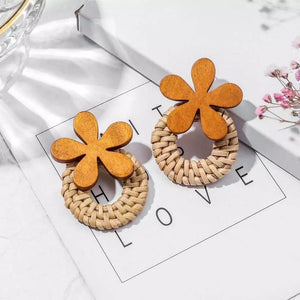 Wooden Flower Rattan Earrings - Ellevoke